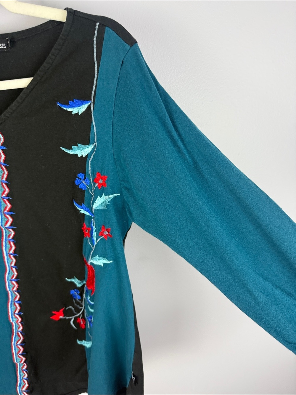 Leopards & Roses Cotton Embroidered Colorblock Asymmetric Long Sleeve Top L - Picture 13 of 15